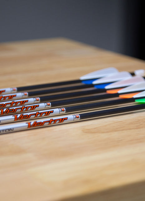 EASTON Arrow, Vector 800 235 Parabolic Vanes Mixed Colors (EA)