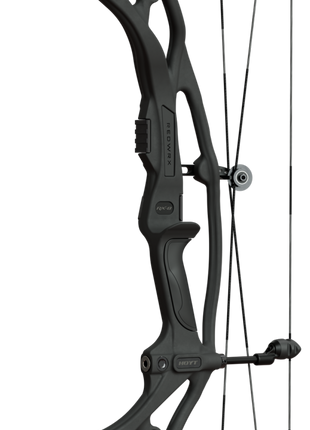 HOYT BOW CRBN RX-8